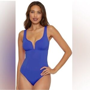 BECCA Color Code V-Wire‎ One-Piece Swimsuit Ultra Marine Blue Medium